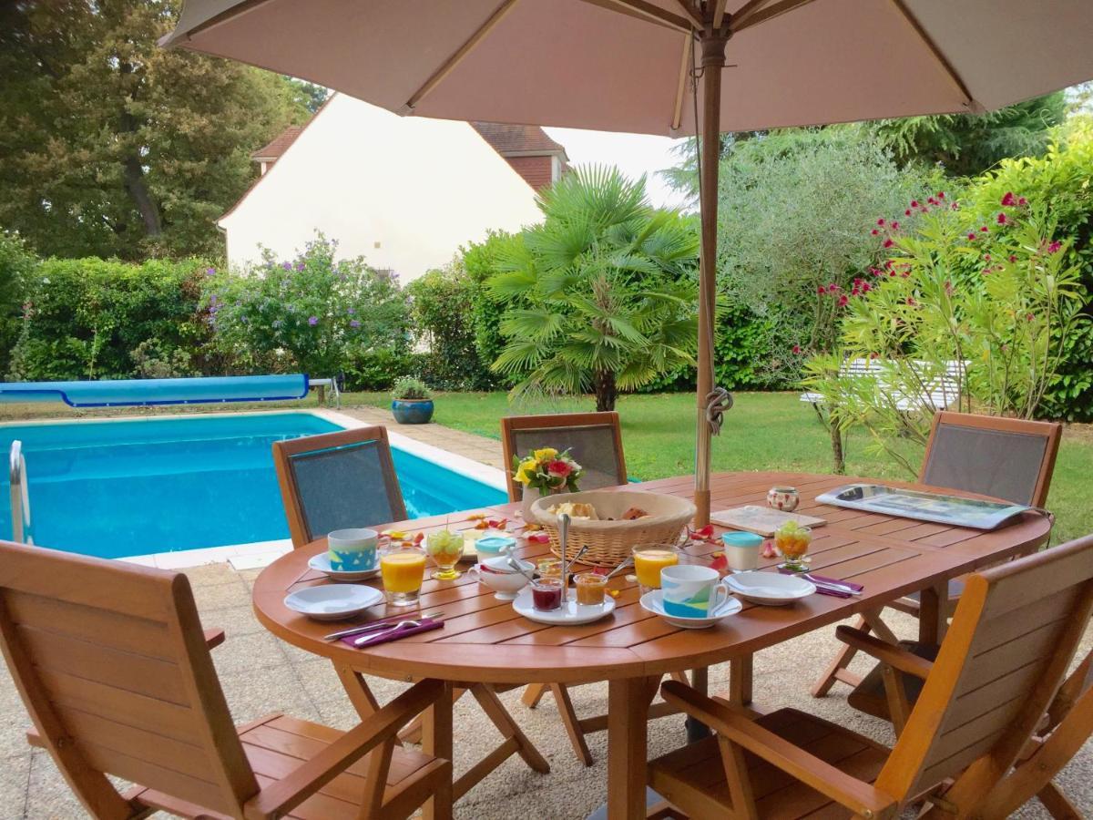 Bed and Breakfast Les Hibiscus Maisons-Laffitte Exterior foto